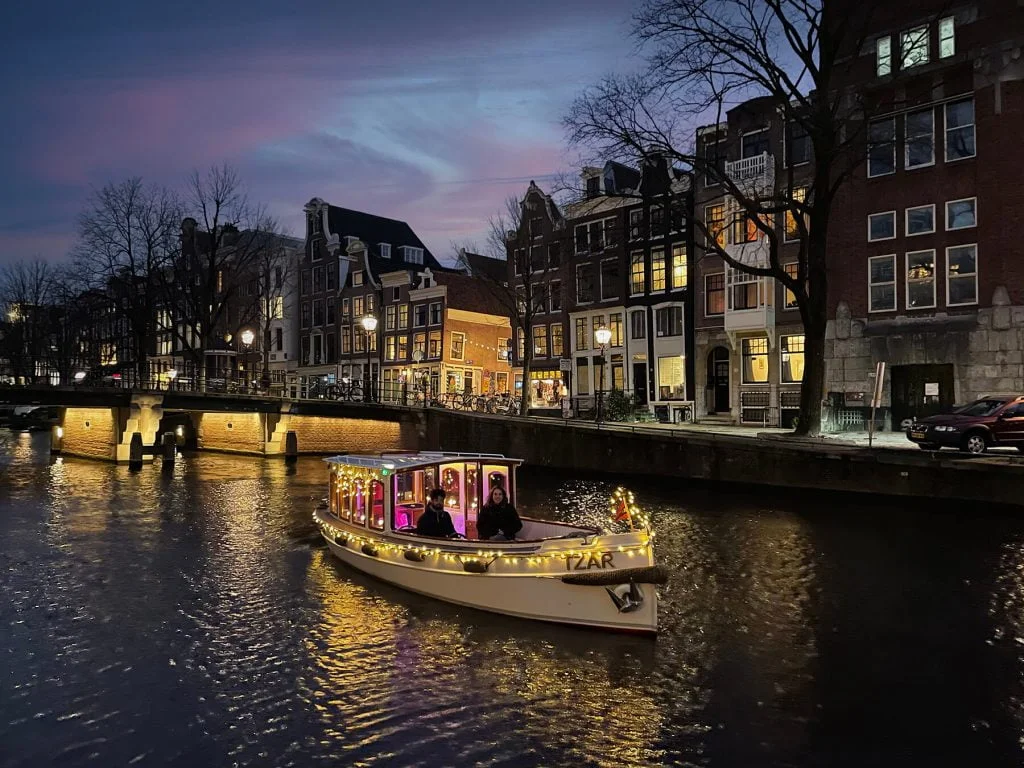 festival of lights amsterdaam private boat canal